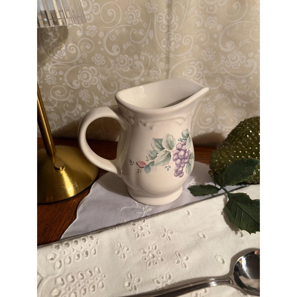 Vintage Pfaltzgraff Grapevine Creamer